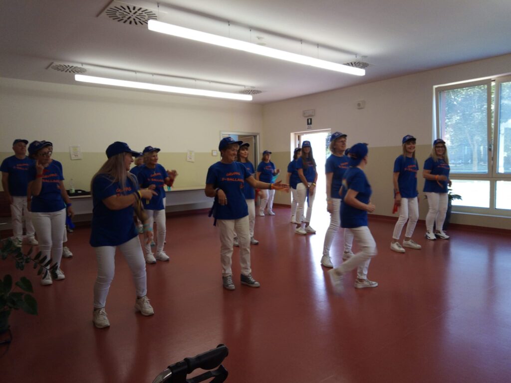 Attività – Spettacolo con animazione di balli